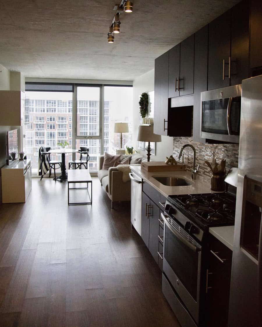 Modern-Apartment-Kitchen-Ideas-sarahdeshaw
