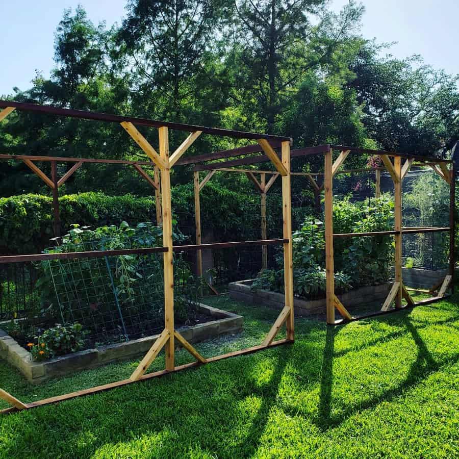 Inexpensive Garden Fence Ideas Kidflash
