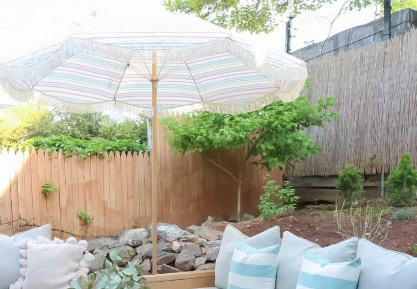 Low Cost Cheap Patio Makeover Ideas Theprettylittlehome