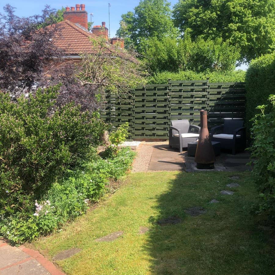 Pallet Garden Fence Ideas Upcycledinteriorsuk