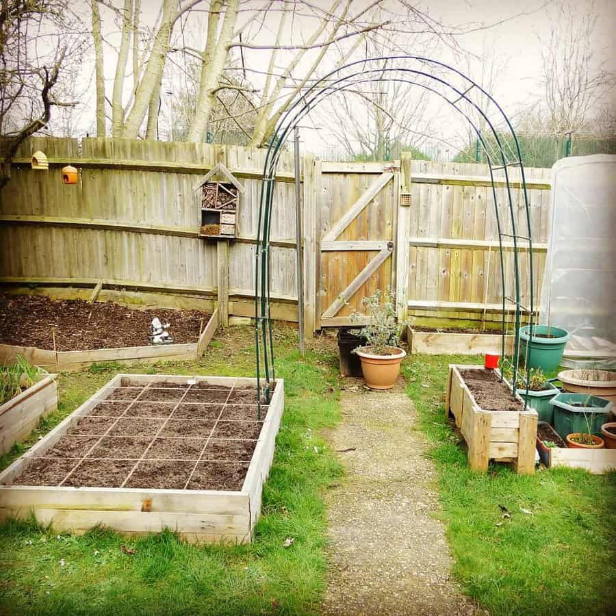 Raised Bedn Garden Decor Ideas Richardhiscox Homegrowing