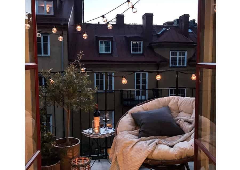 Small Apartment Balcony Ideas Sannahermine