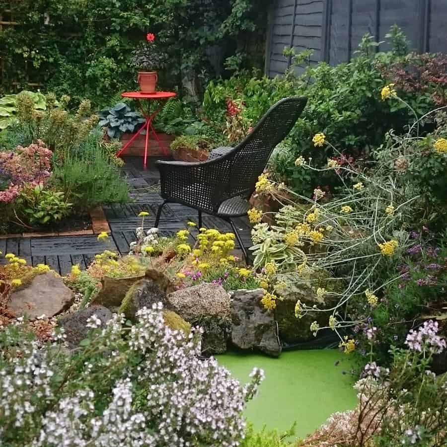 Small Backyard Pond Ideas Dingdinggardens