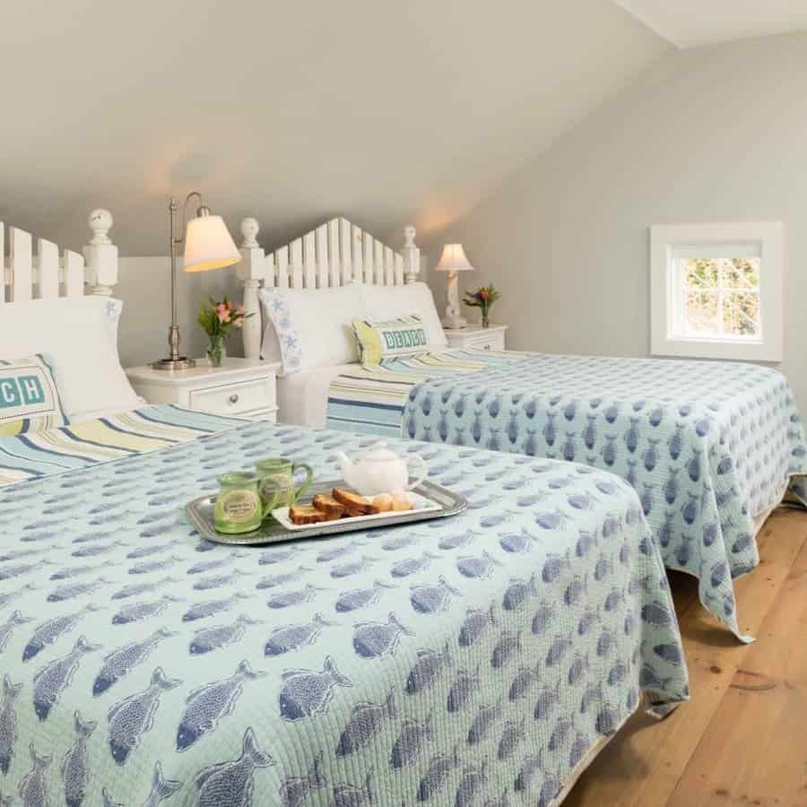 Two-Beds-Bedroom-Ideas-candleberryinn