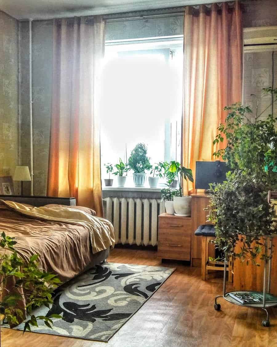 Urban-Jungle-Aesthetic-Bedroom-Ideas-my.eclectic.home_