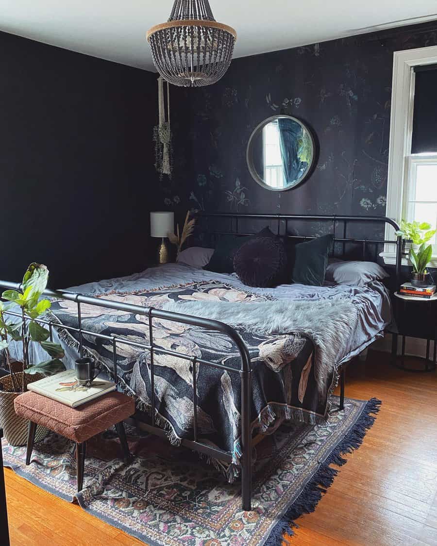 Wall-Black-Bedroom-Ideas-wednesdayscottage