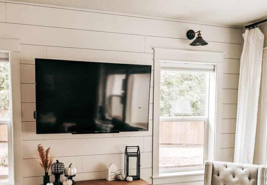 White Shiplap Wall Ideas Quinnlayneliving