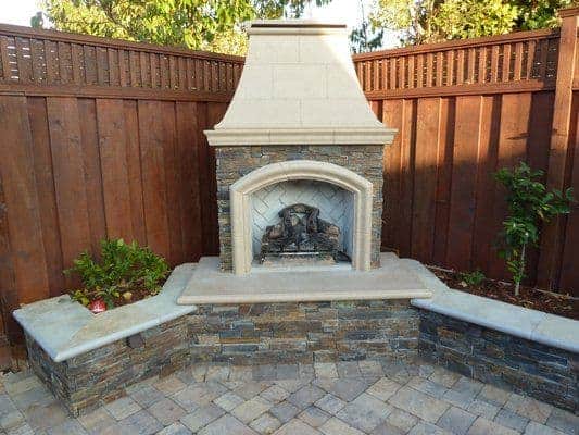 corner-fireplace-in-yard