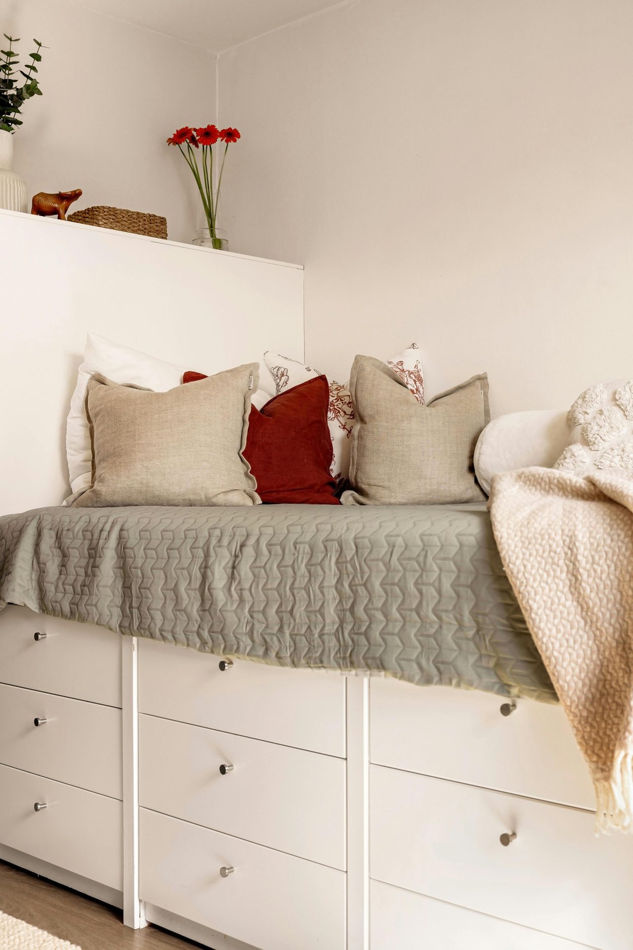 Benefits of a Cozy Bedroom Retreat
