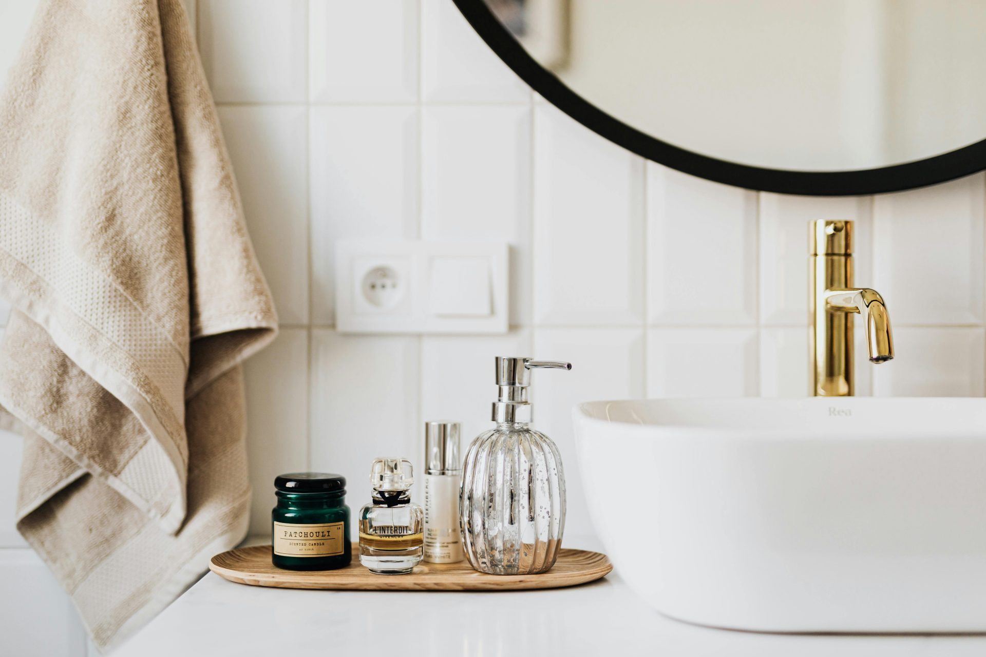 How to Match a Sink Style to Your Bathroom Decor